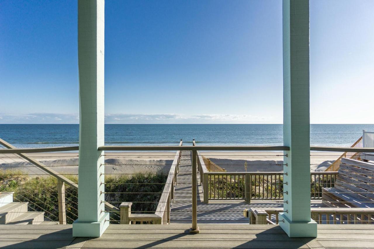 Wave Watcher By Oak Island Accommodations Exterior photo