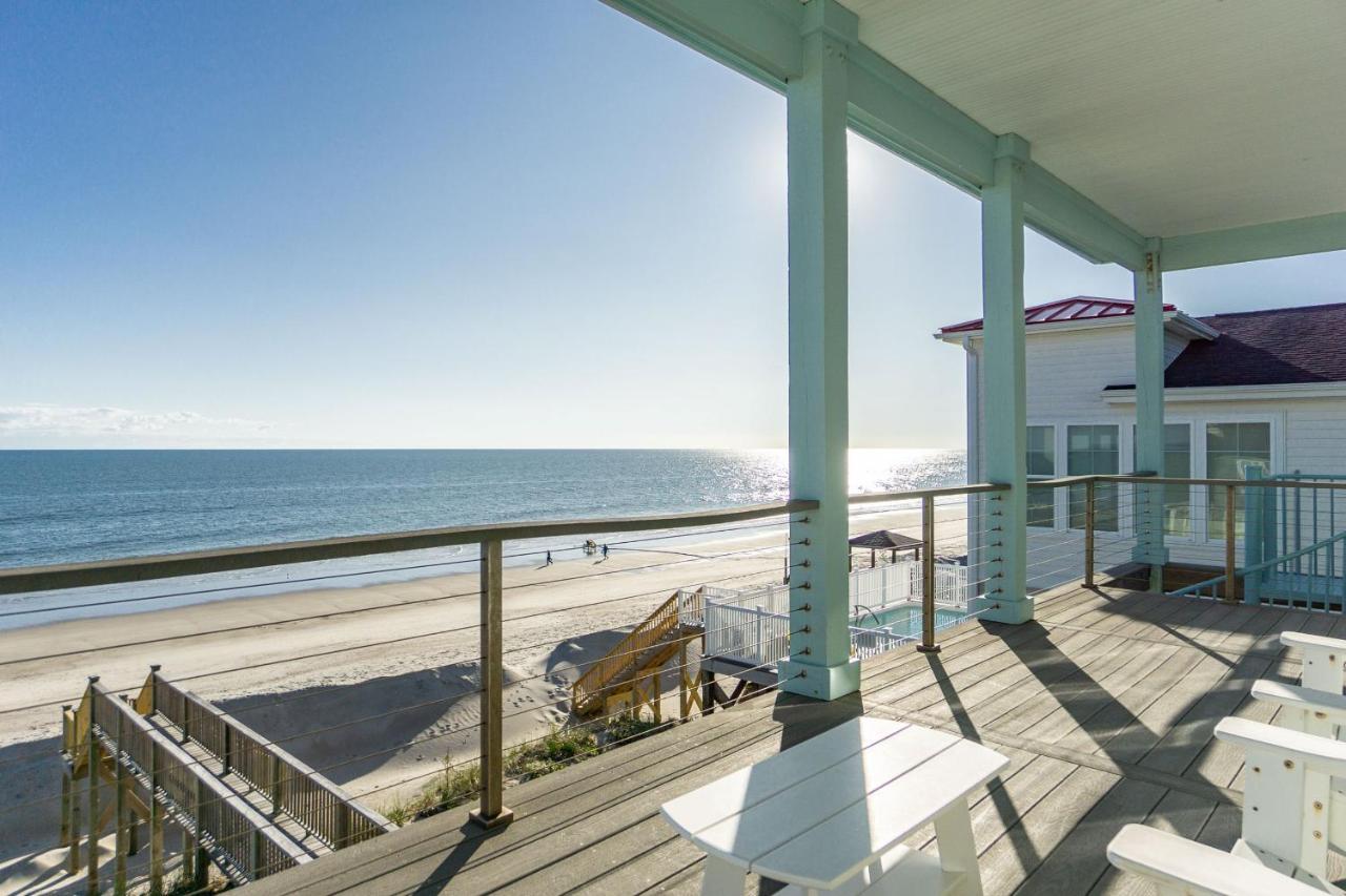 Wave Watcher By Oak Island Accommodations Exterior photo