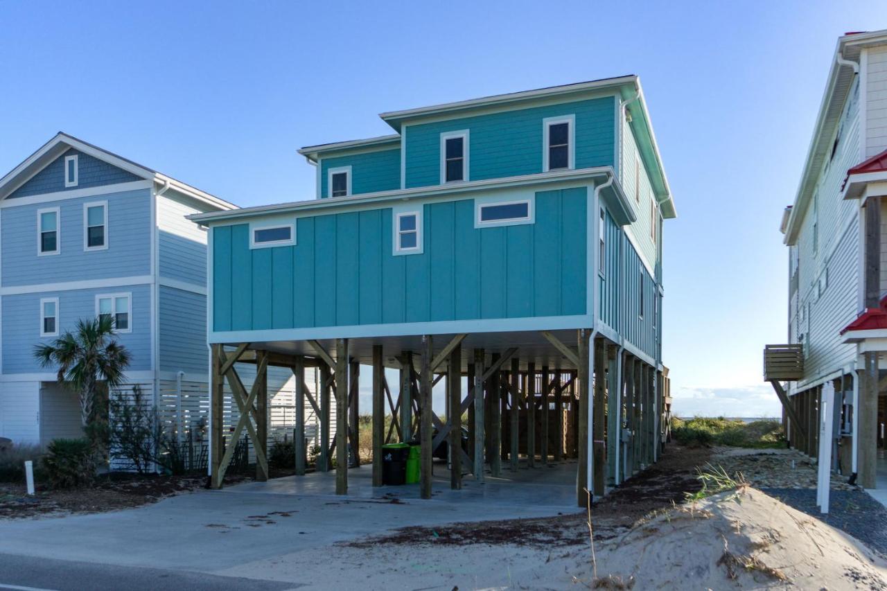 Wave Watcher By Oak Island Accommodations Exterior photo