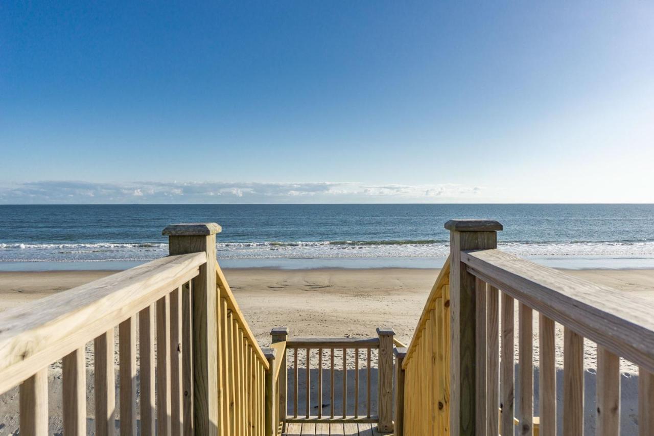 Wave Watcher By Oak Island Accommodations Exterior photo