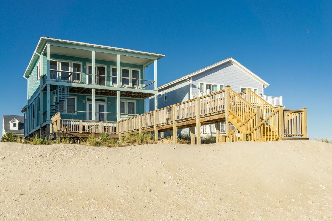 Wave Watcher By Oak Island Accommodations Exterior photo