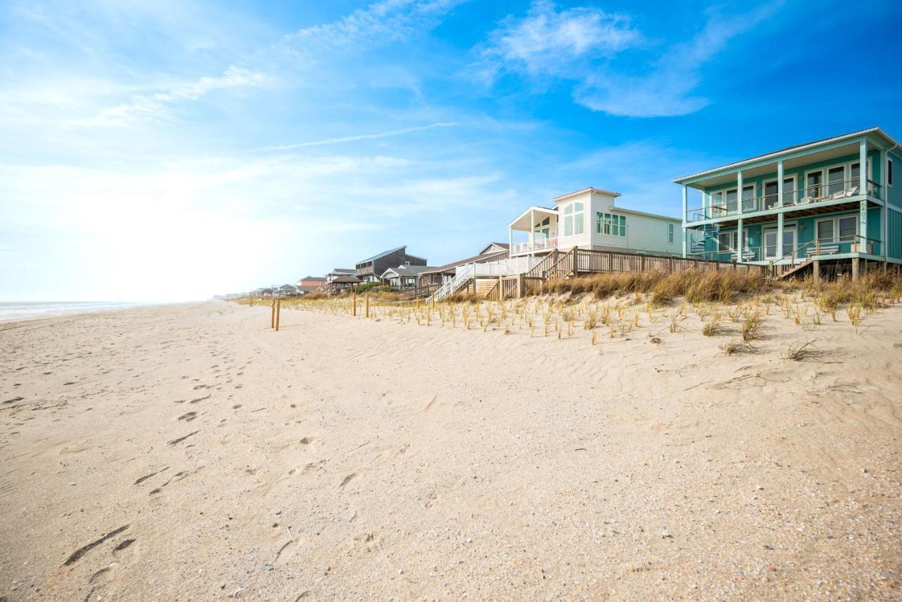 Wave Watcher By Oak Island Accommodations Exterior photo