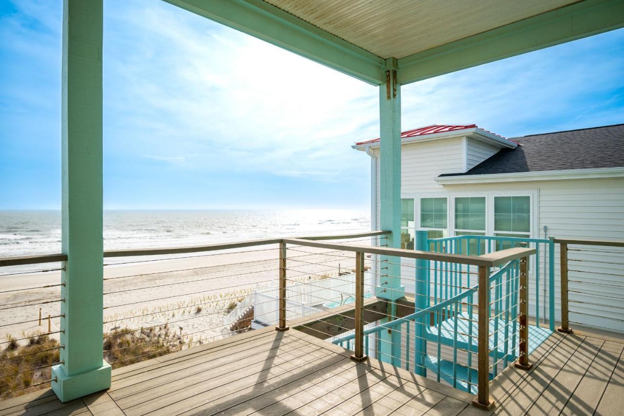 Wave Watcher By Oak Island Accommodations Exterior photo