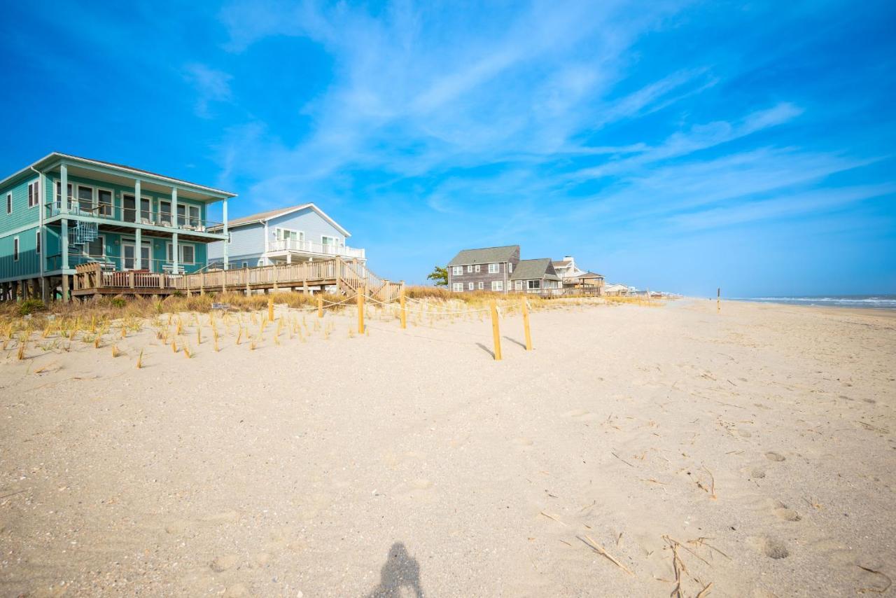 Wave Watcher By Oak Island Accommodations Exterior photo